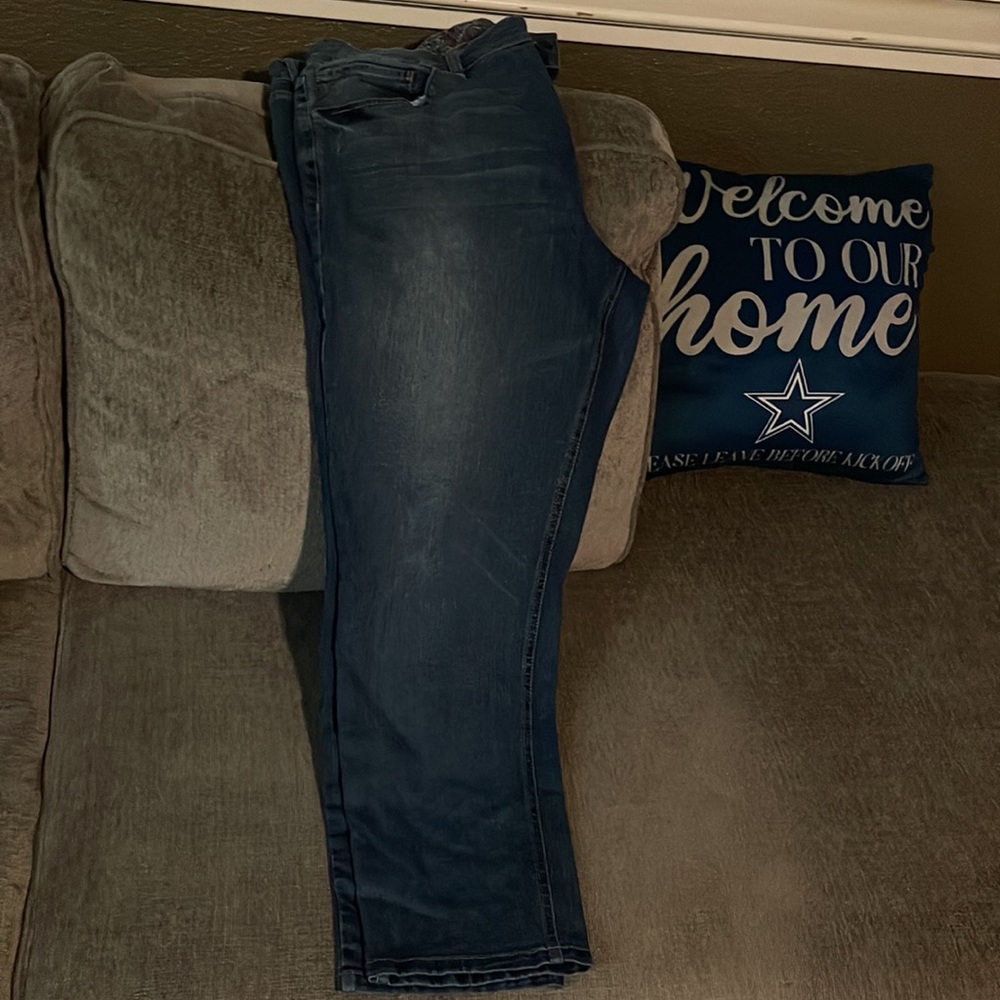 Jeans - Picture 2 of 2